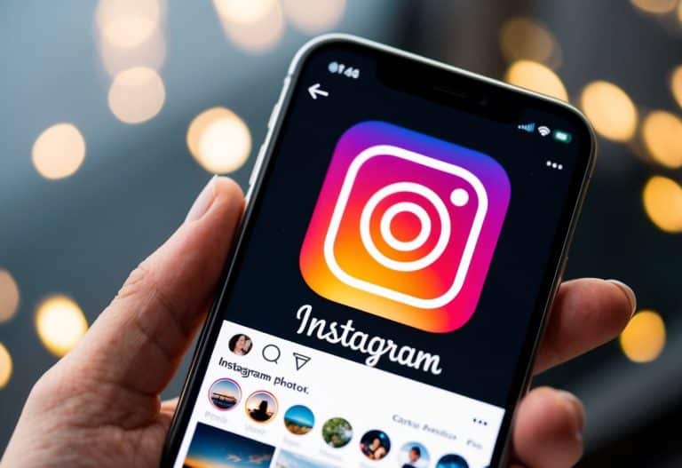 Um logo do Instagram exibido na tela de um smartphone com uma foto de perfil e um feed de fotos e vídeos