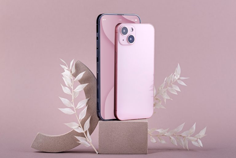 iPhone 13