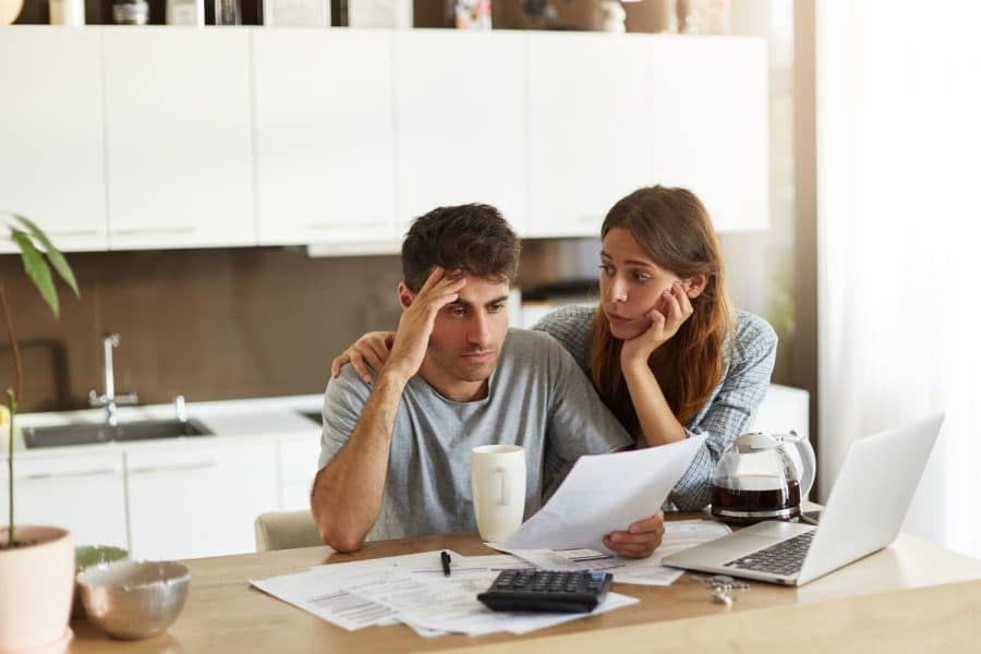 Qual é a diferença entre dividendos de FIIs e dividendos de ações?